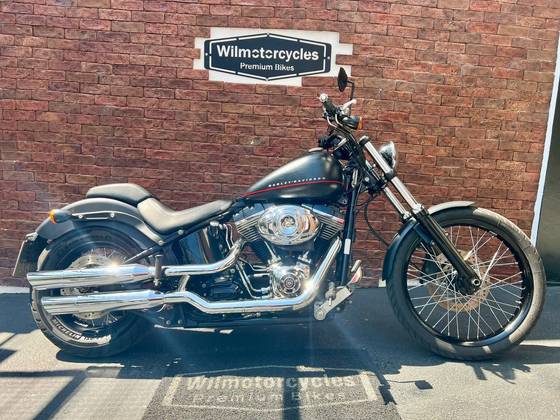 HARLEY-DAVIDSON SOFTAIL BLACKLINE 